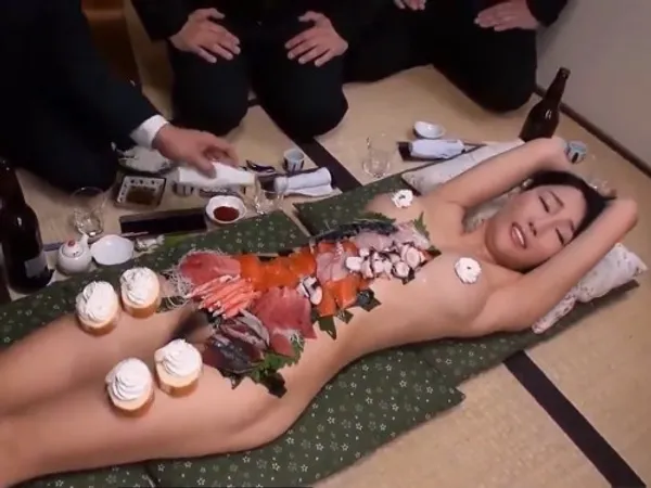 sifangtv sex Cô sếp dâm và những anh chàng được thưởng thức đồ lạ